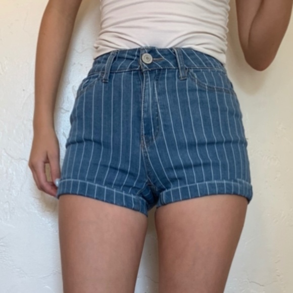 Jean Shorts - Picture 1 of 6